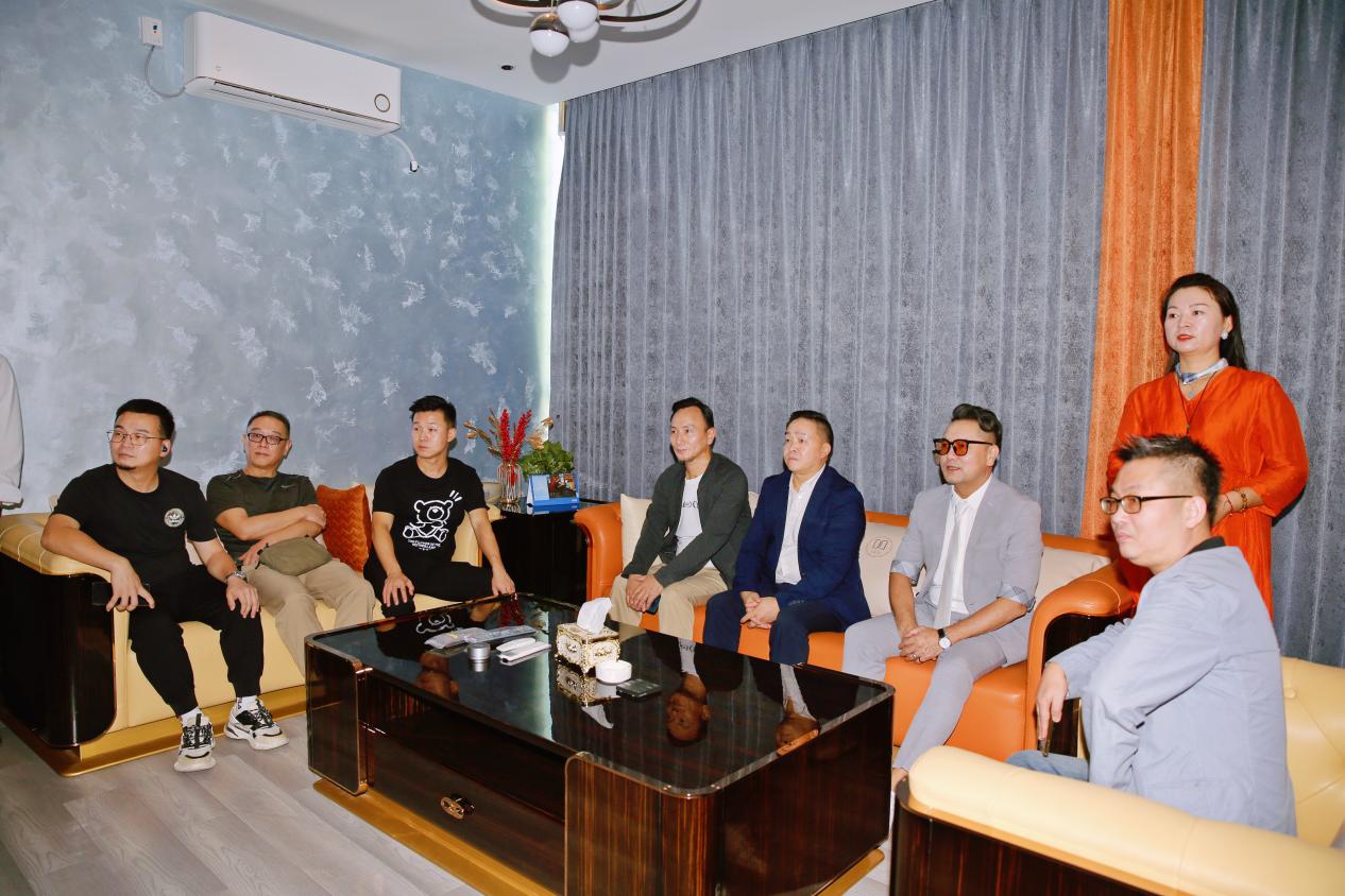 深圳市室内设计师协会设计师参观9888拉斯维加斯科技